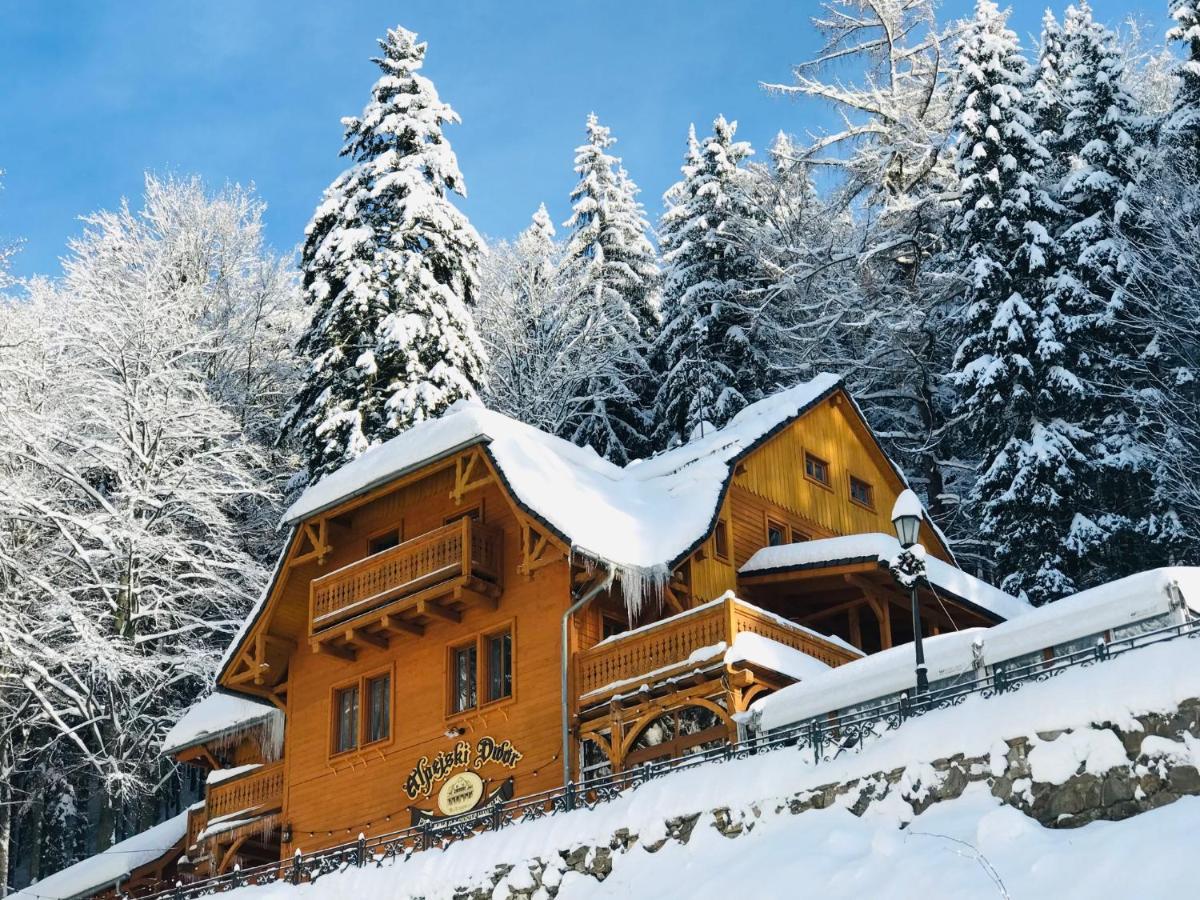 Pensjonat Alpejski Dwor เมียนซิกูแช ภายนอก รูปภาพ